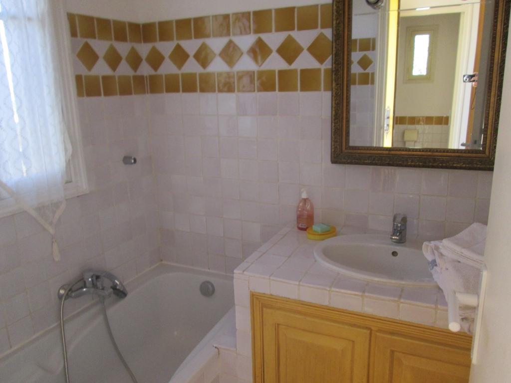 B&B Lei Bancaou Ла Гард-Френе Екстериор снимка