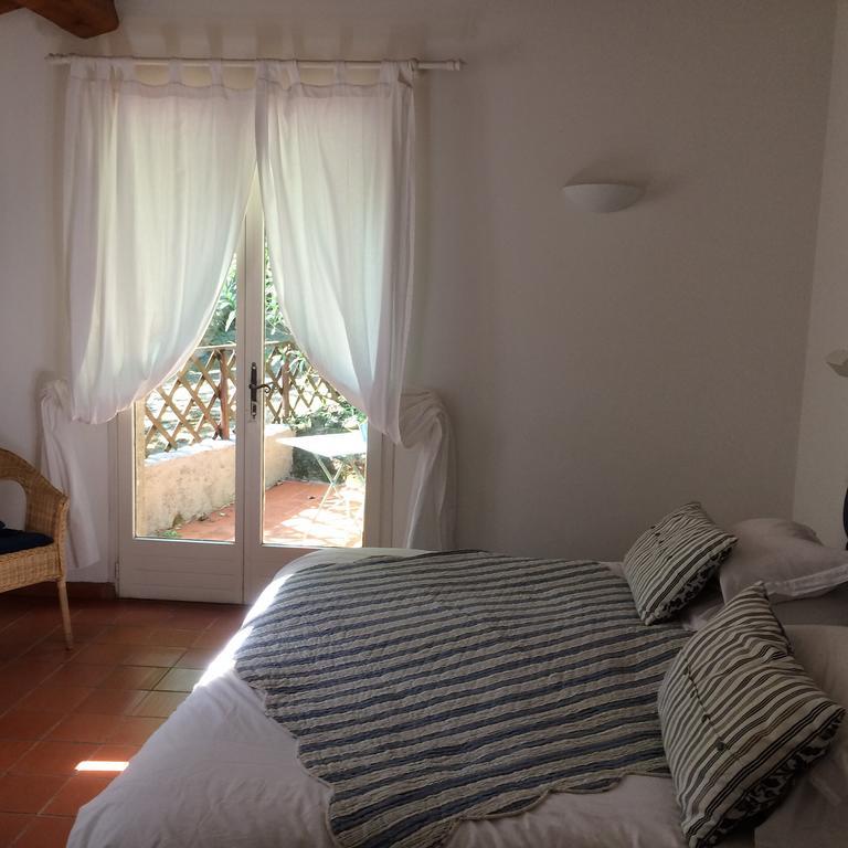 B&B Lei Bancaou Ла Гард-Френе Екстериор снимка