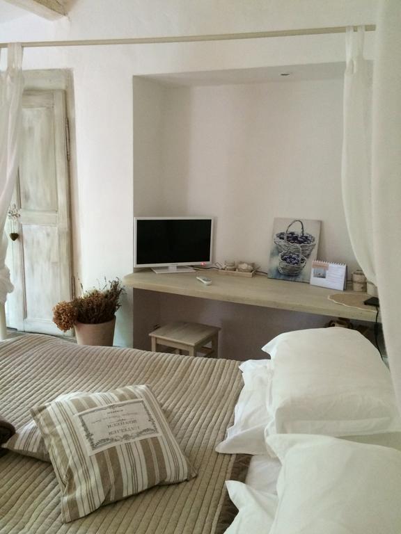 B&B Lei Bancaou Ла Гард-Френе Екстериор снимка